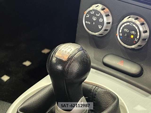 Nissan FAIRLADY Z 2005-09 8457459-6
