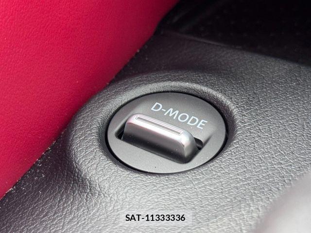 Nissan FAIRLADY Z 2025-07 8524832-22