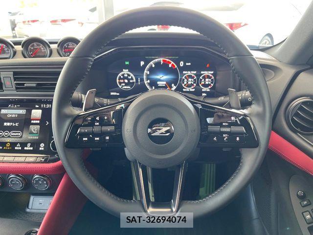 Nissan FAIRLADY Z 2024-04 8524834-2