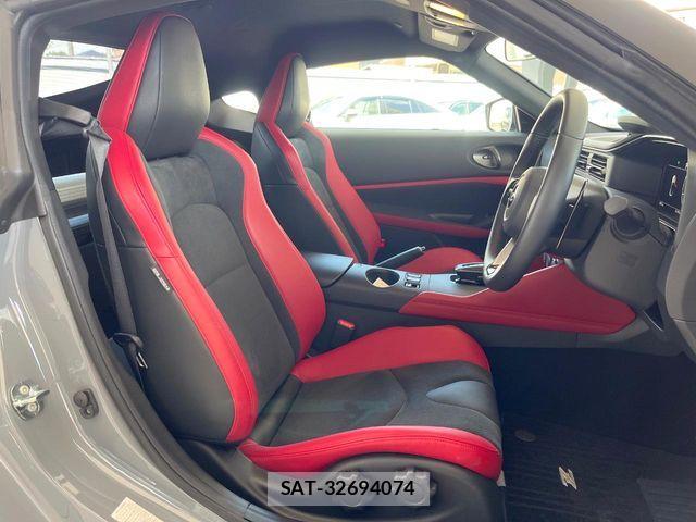 Nissan FAIRLADY Z 2024-04 8524834-6