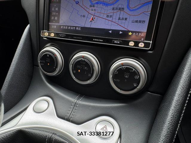 Nissan FAIRLADY Z 2009-02 8780221-13