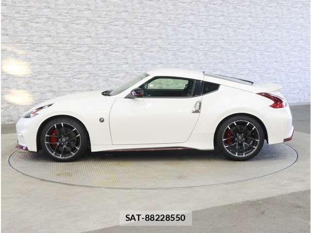 Nissan FAIRLADY Z 2019-12 8780215-12