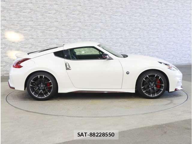 Nissan FAIRLADY Z 2019-12 8780215-13