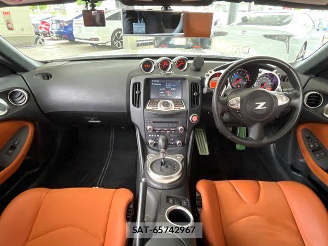 Nissan FAIRLADY Z 2009-02 8795933-1
