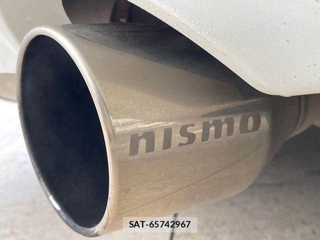 Nissan FAIRLADY Z 2009-02 8795933-2