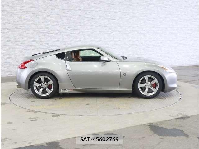 Nissan FAIRLADY Z 2009-01 8879700-13