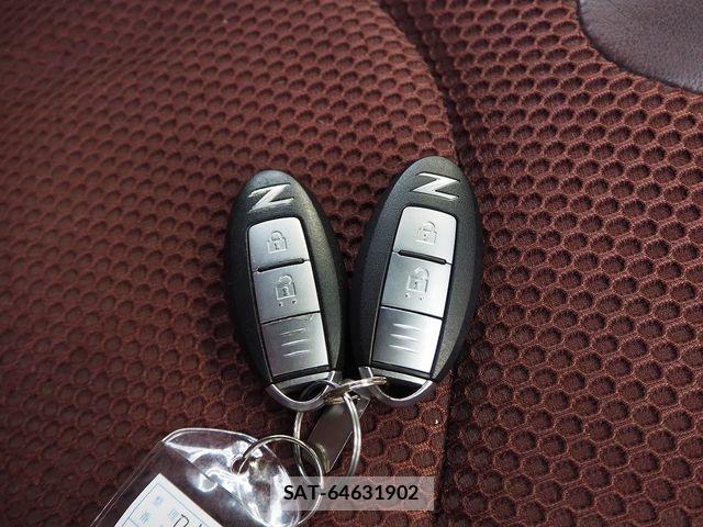 Nissan FAIRLADY Z 2009-12 7058495-28