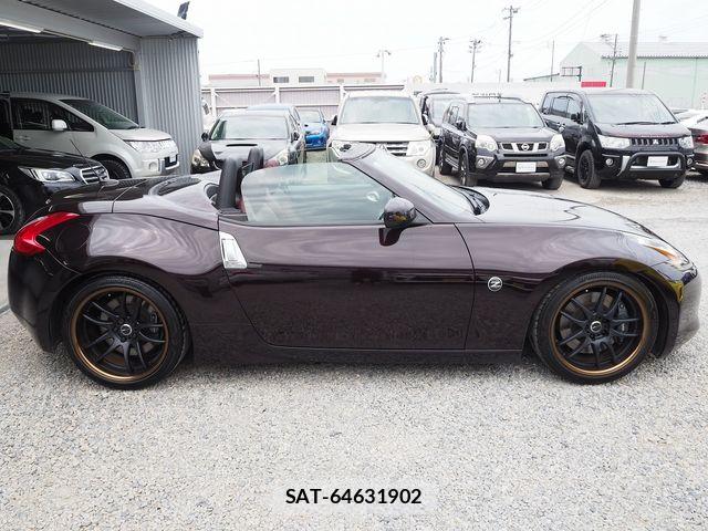 Nissan FAIRLADY Z 2009-12 7058495-6