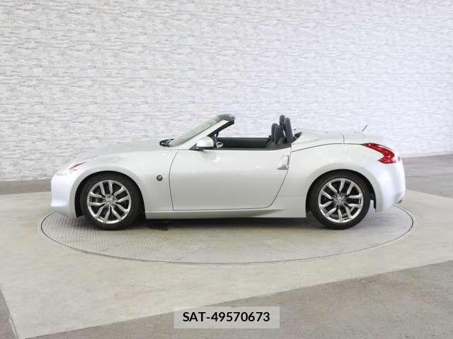 Nissan FAIRLADY Z 2010-01 7723262-11