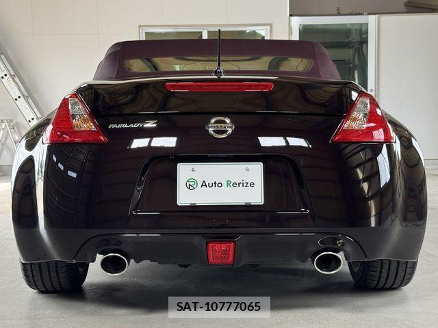 Nissan FAIRLADY Z 2013-09 8879704-3