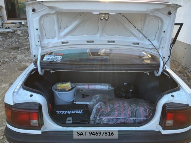 Mazda FAMILIA 1990-08 7058497-14