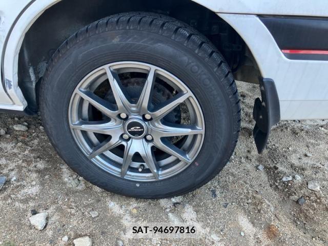 Mazda FAMILIA 1990-08 7058497-8