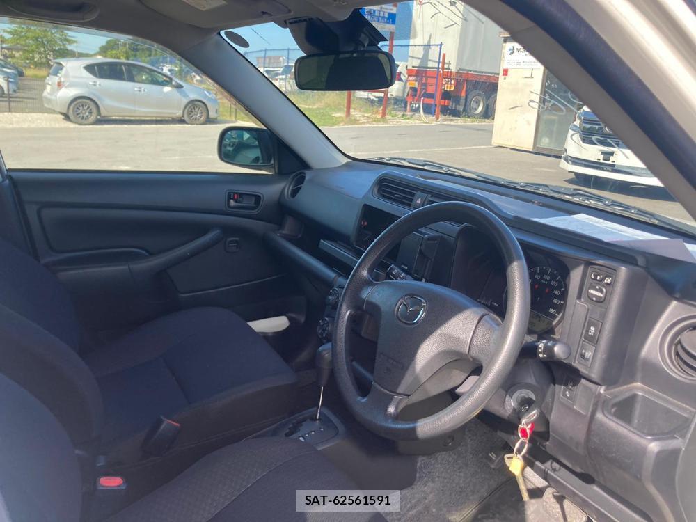 Mazda FAMILIA VAN 2018-09 1316252-11