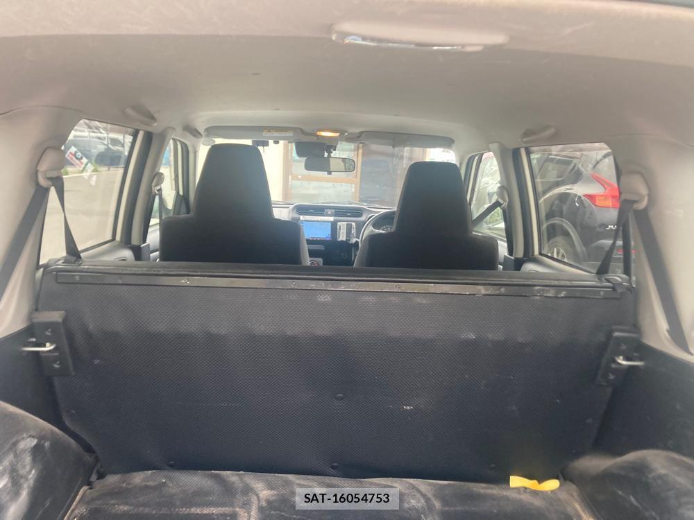 Mazda FAMILIA VAN 2019 1311422-23