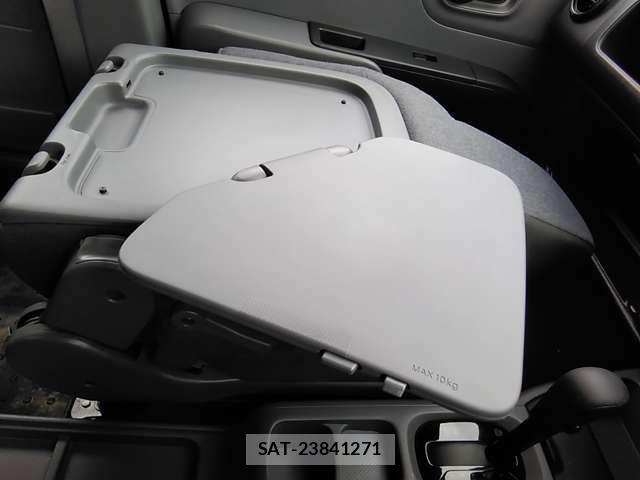Mazda FAMILIA VAN 2017-03 6304060-17