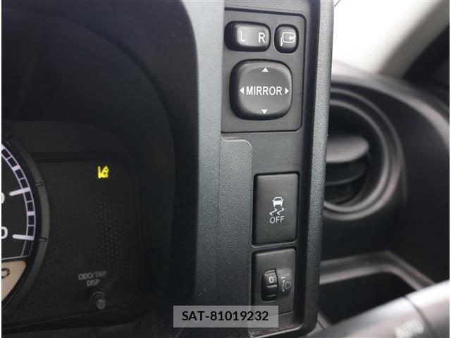 Mazda FAMILIA VAN 2019-07 6611811-11