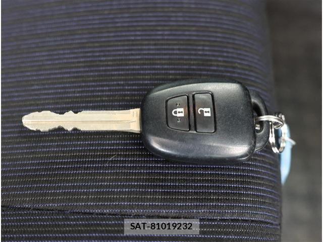 Mazda FAMILIA VAN 2019-07 6611811-16