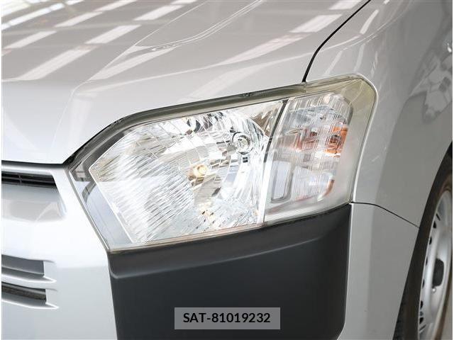 Mazda FAMILIA VAN 2019-07 6611811-24