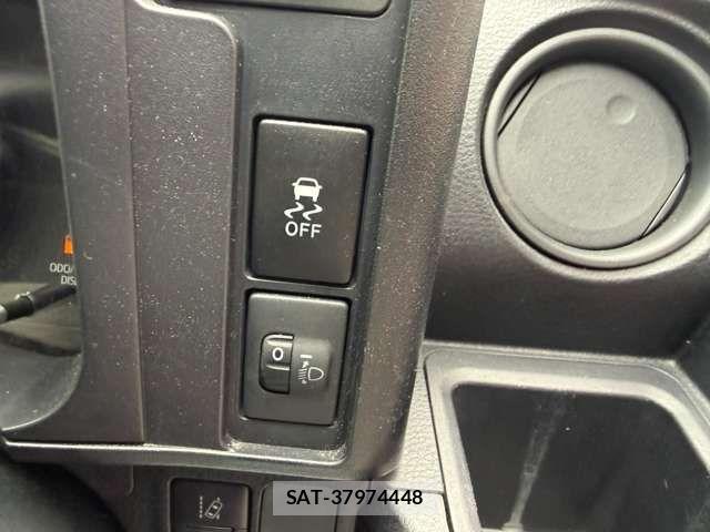 Mazda FAMILIA VAN 2019-04 7327018-11