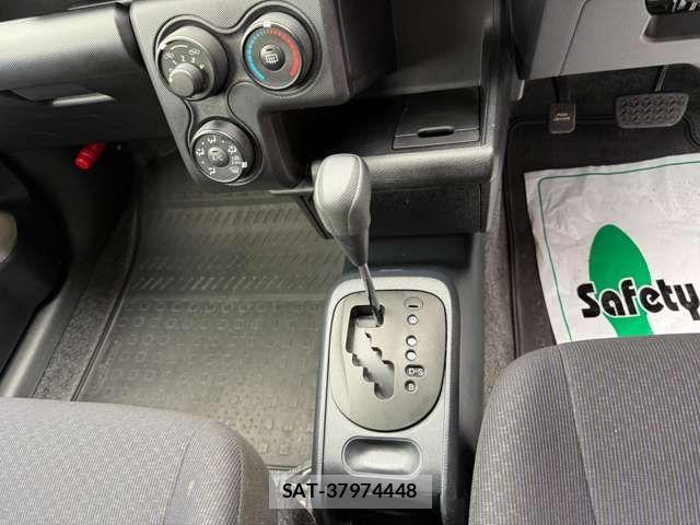 Mazda FAMILIA VAN 2019-04 7327018-16