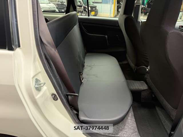 Mazda FAMILIA VAN 2019-04 7327018-18