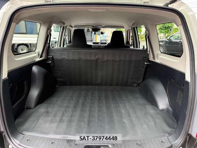 Mazda FAMILIA VAN 2019-04 7327018-19