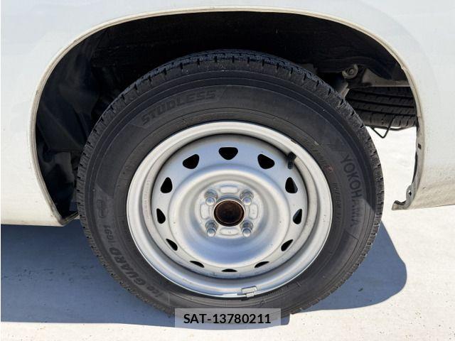 Mazda FAMILIA VAN 2021-06 8207491-16