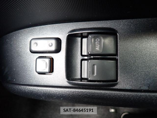 Mazda FAMILIA VAN 2019-05 8829003-6