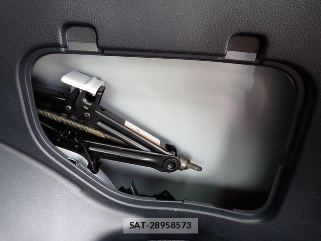 Mazda FAMILIA VAN 2021-09 8829002-21