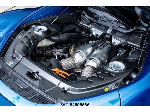 Ferrari 296 GTB 2025-09 7218399-2