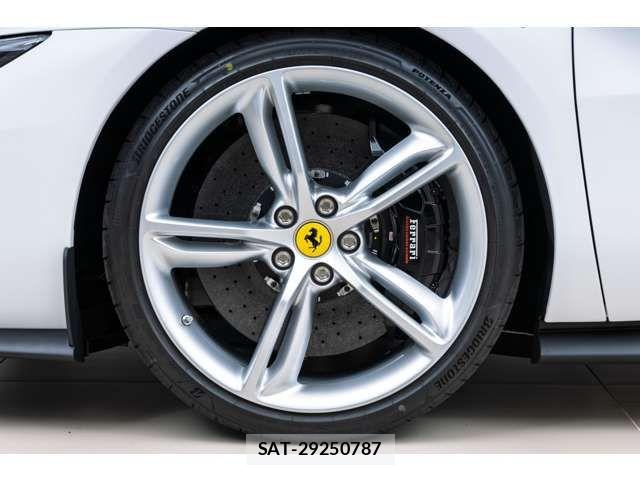 Ferrari 296 GTB 2024-03 7218391-16