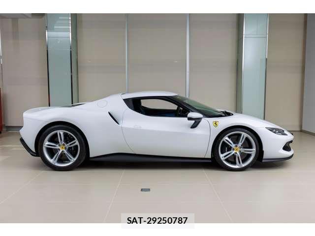 Ferrari 296 GTB 2024-03 7218391-5