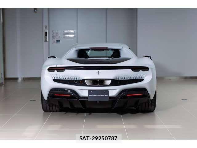 Ferrari 296 GTB 2024-03 7218391-7