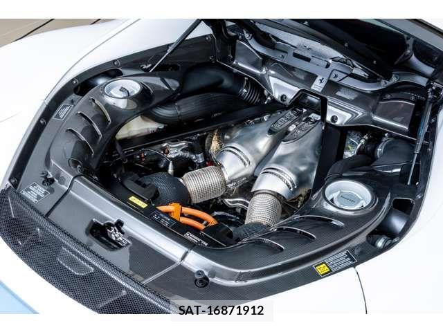 Ferrari 296 GTB 2025-09 7218400-2