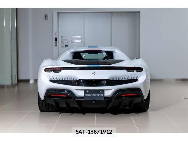 Ferrari 296 GTB 2025-09 7218400-7