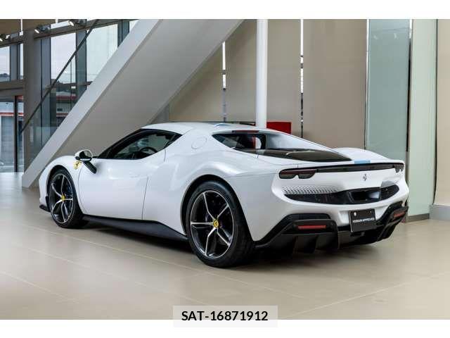 Ferrari 296 GTB 2025-09 7218400-8