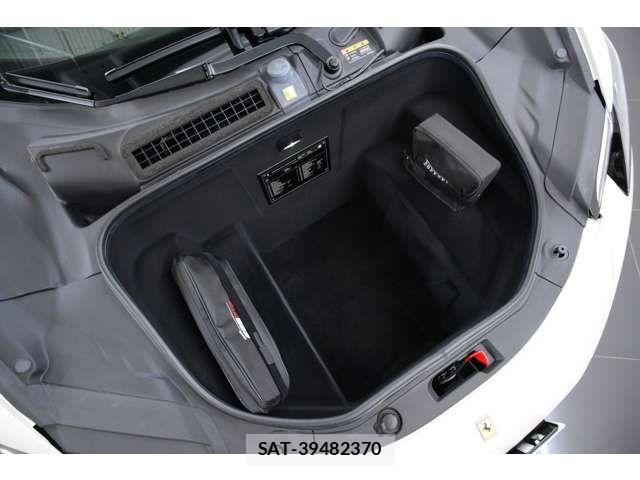 Ferrari 296 GTB 2025-08 7357711-17
