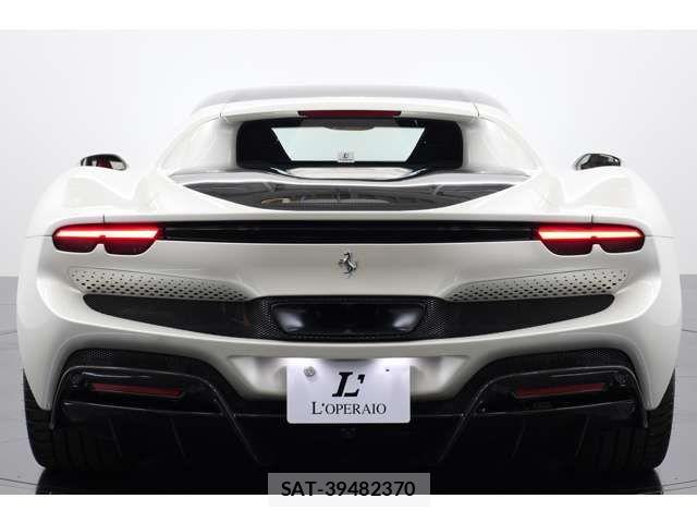 Ferrari 296 GTB 2025-08 7357711-3