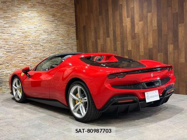 Ferrari 296 GTS 2025-05 1426107-9