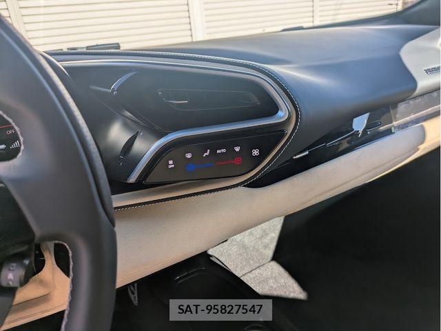 Ferrari 296 GTS 2025-04 1659834-14