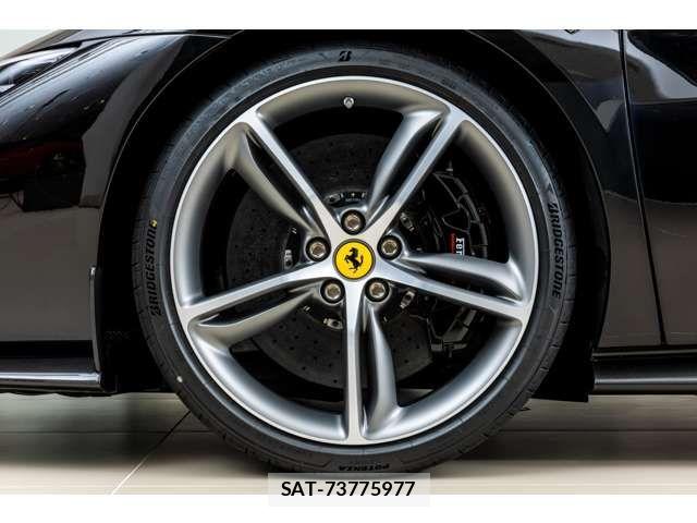 Ferrari 296 GTS 2025-07 7218401-12