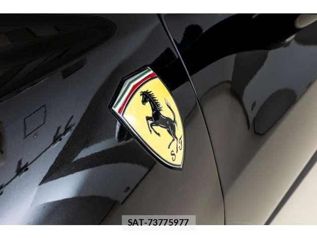 Ferrari 296 GTS 2025-07 7218401-13