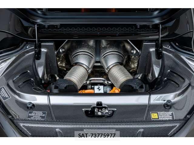 Ferrari 296 GTS 2025-07 7218401-2