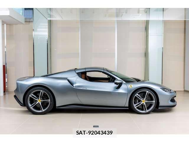 Ferrari 296 GTS 2025-10 7218402-6