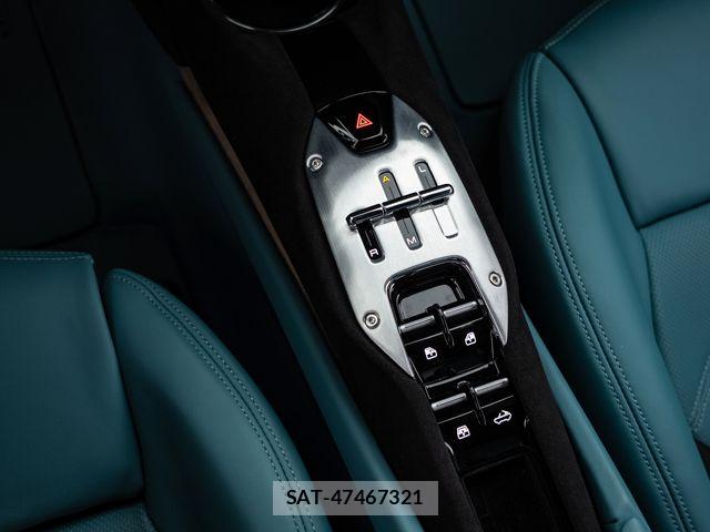 Ferrari 296 GTS 2024-03 7218404-26