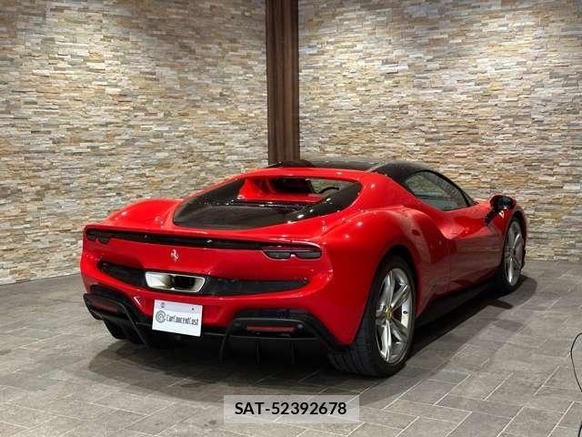 Ferrari 296 GTS 2025-03 8130023-10