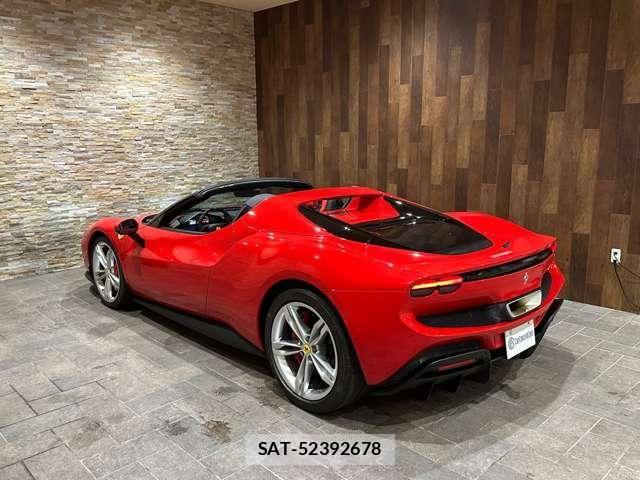 Ferrari 296 GTS 2025-03 8130023-11