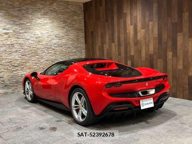 Ferrari 296 GTS 2025-03 8130023-12