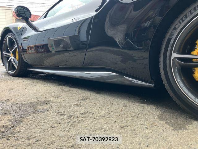 Ferrari 296 GTB 2023-05 1052447-10