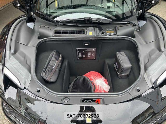 Ferrari 296 GTB 2023-05 1052447-13